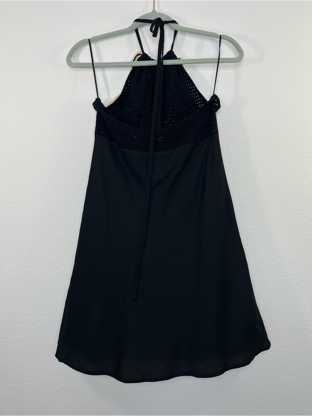 Zara Crochet Flower Halter Linen Blend Mini Dress Size Medium limited edition - Picture 5 of 8